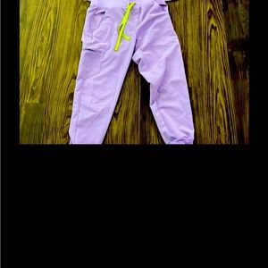 FIGS Zamora jogger pants in Lavender - Medium